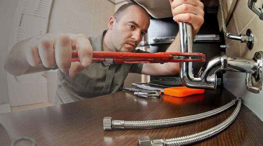 Professional clogged toilet repair in Luray, MO